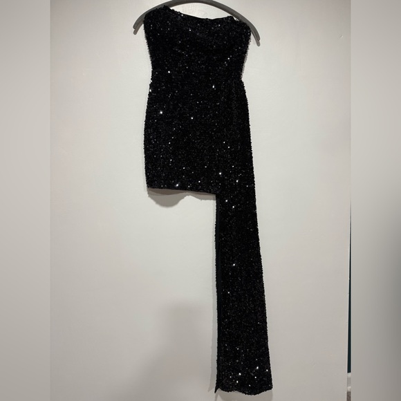 Fashion Nova Black Asymmetrical Sequin Dress - Picture 7 of 9